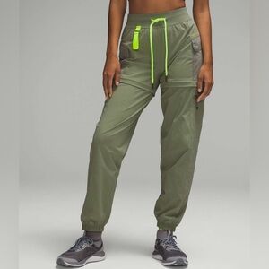 Lululemon Convertible High-Rise Hiking Jogger Size 12 Laurel Green / Dewy